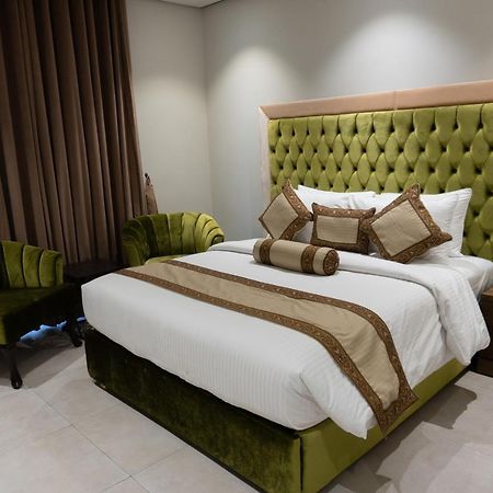Trivelles Executive Suites Islamabad Exterior photo